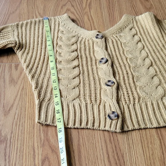 moon& Madison vneck croptop knit sweater size XS color mustard - Picture 9 of 10